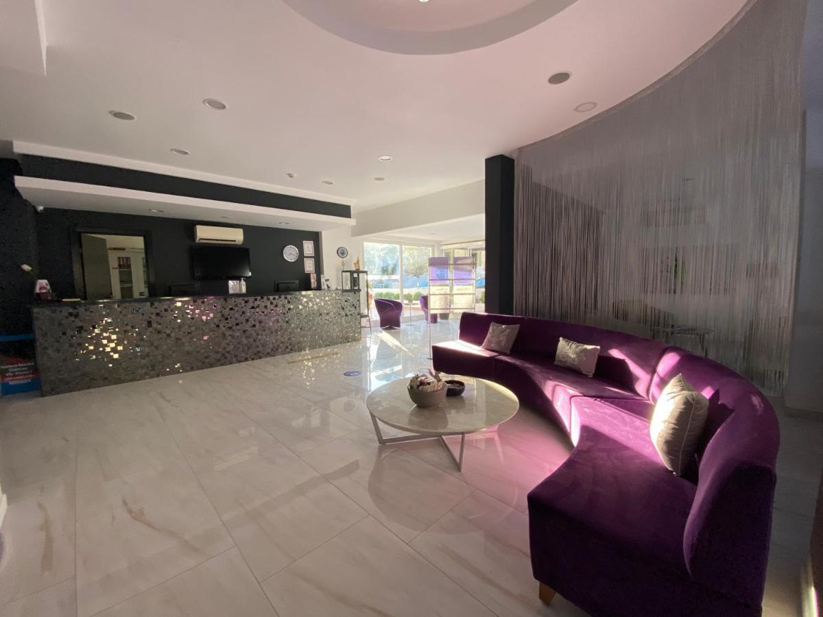 Ege Tulip Cesme Hotel Екстериор снимка