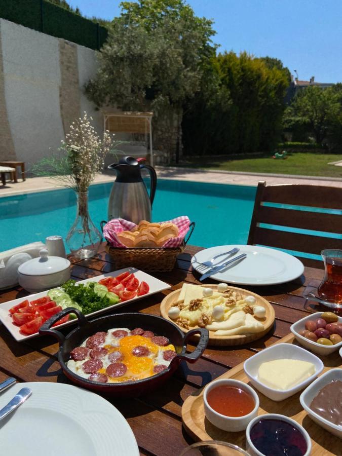Ege Tulip Cesme Hotel Екстериор снимка