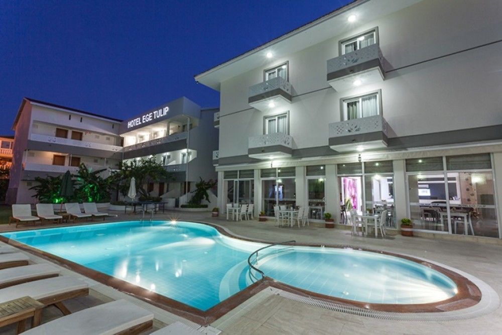 Ege Tulip Cesme Hotel Екстериор снимка