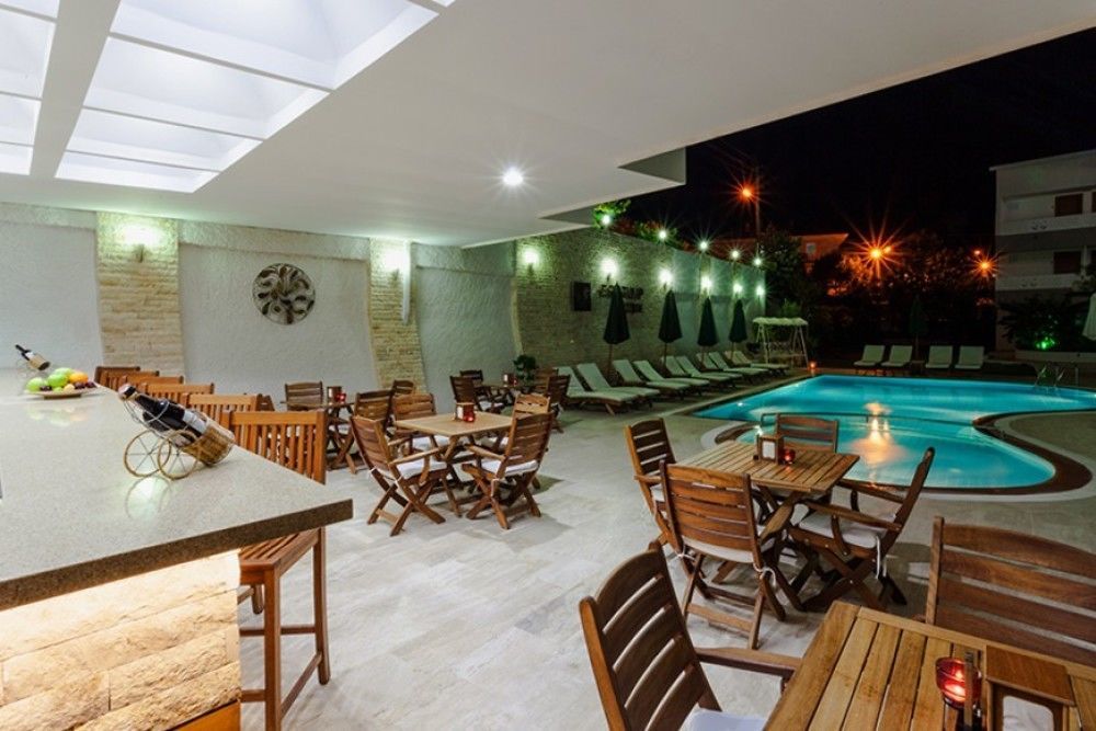 Ege Tulip Cesme Hotel Екстериор снимка