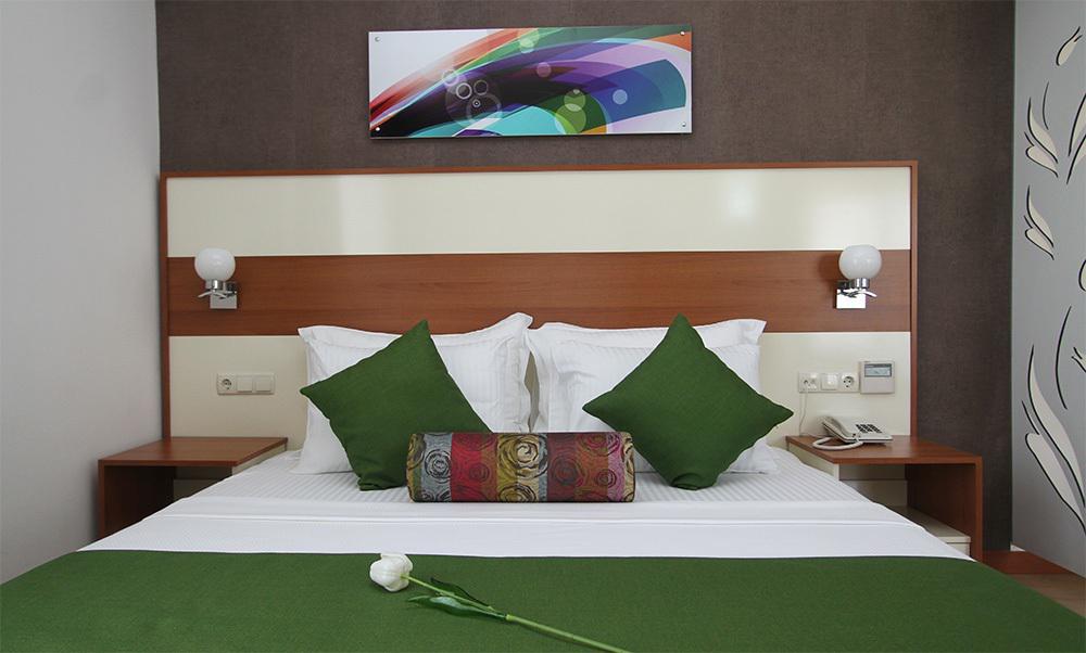 Ege Tulip Cesme Hotel Екстериор снимка