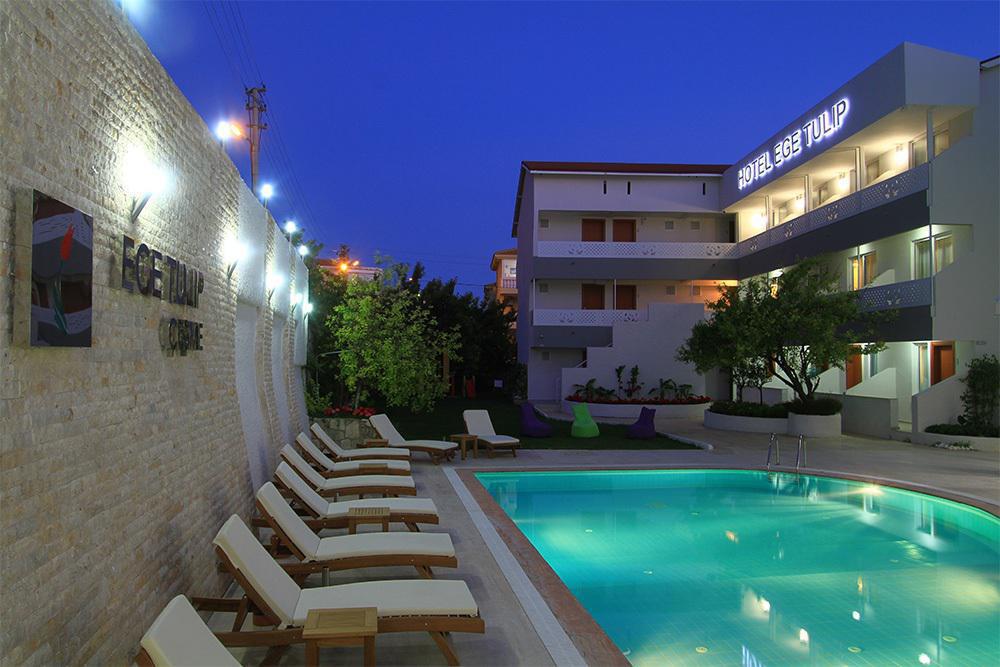 Ege Tulip Cesme Hotel Екстериор снимка